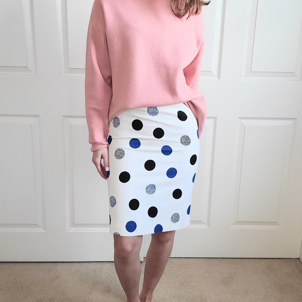 Talbots Dotted Black/Blue Polka Dots Jacquard White Pencil Skirt - Size 0 Petite